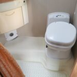 CHALLENGER GENESIS 31 TOILETTE